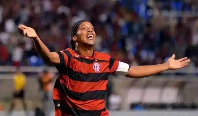 的表现充满 的表现充满