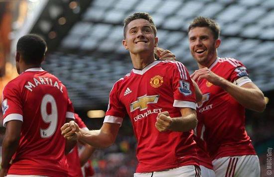 意甲：国际米兰击退帕尔马.